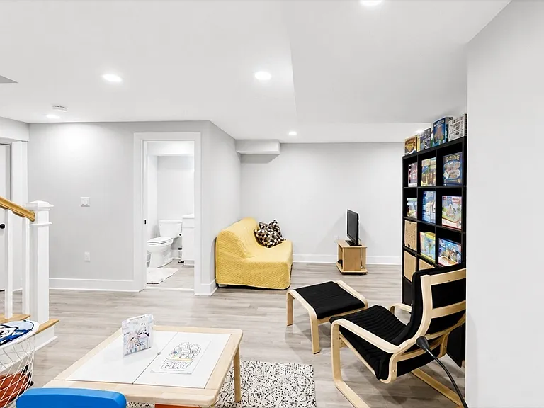 187 Linwood Ave #1 — Photo 21