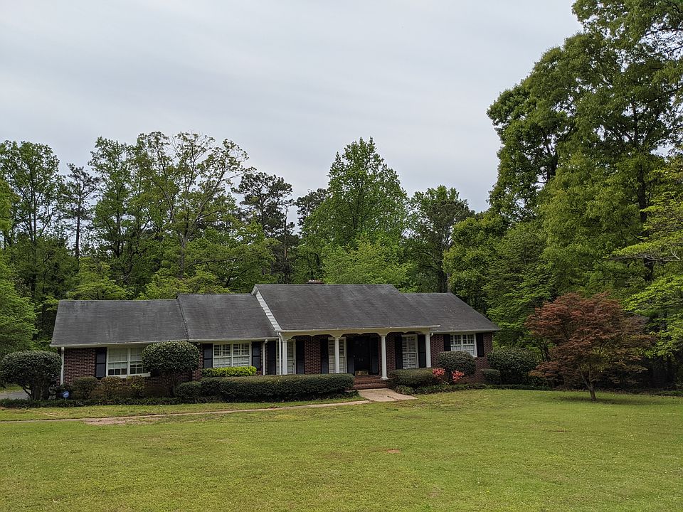 Front of 711 LaRose Terrace