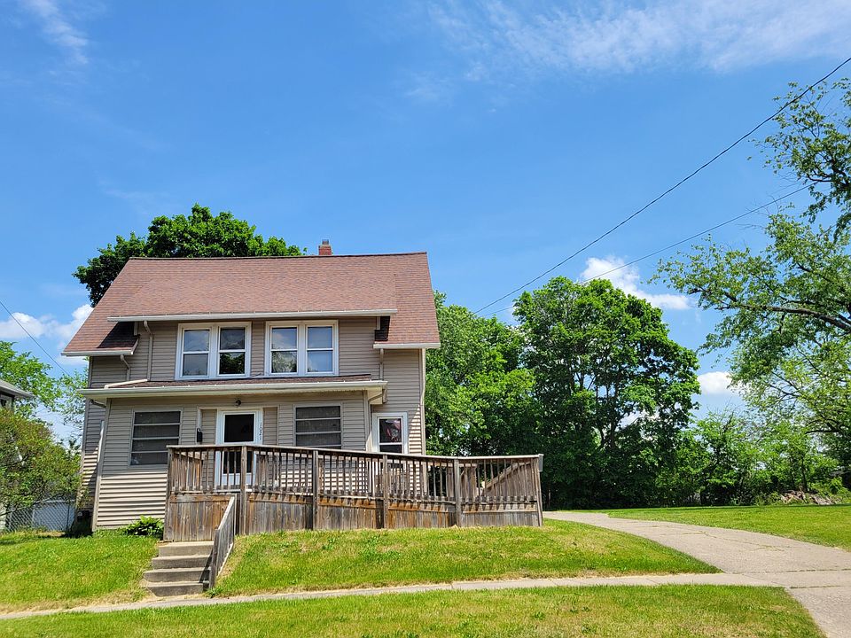 1st image of 1021 S Milwaukee St