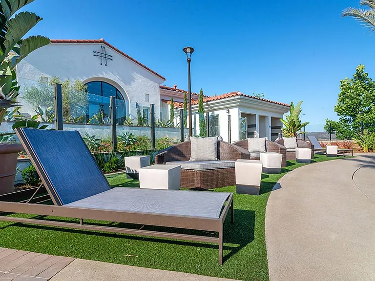 Montecito at Carlsbad — Photo 24