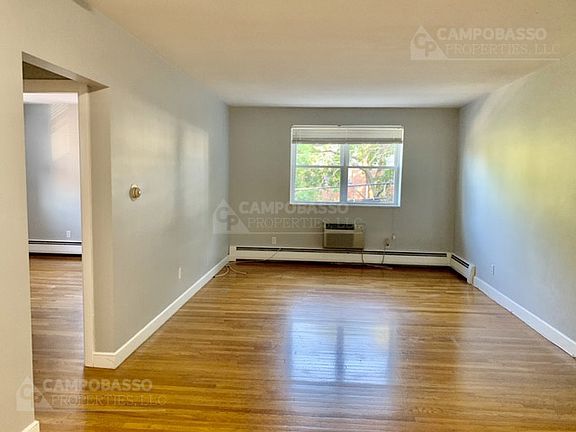 2nd image of 102 Oxford St APT 10