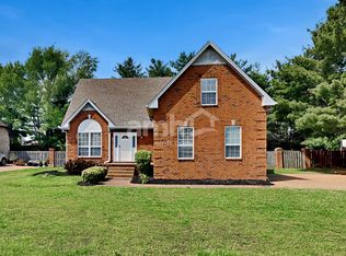 1617 E Blairmont Dr, Lebanon, TN 37087