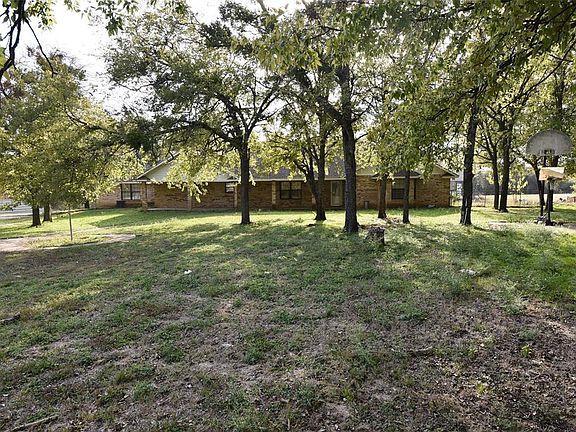 4th image of 706 Abernathy St