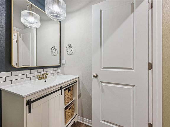 5th image of 11611 Copperstone Ave