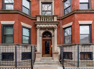 942 W Sheridan Rd #1A, Chicago, IL 60613