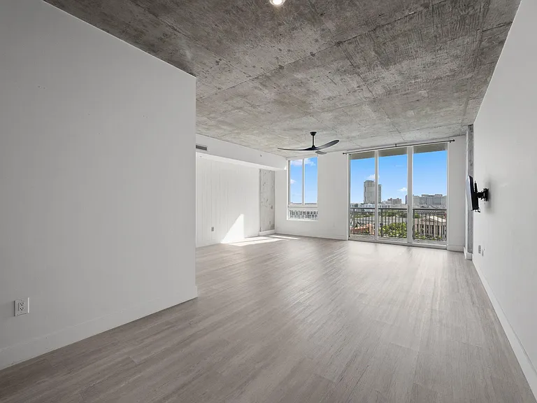 300 S Australian Ave #1103 — Photo 5