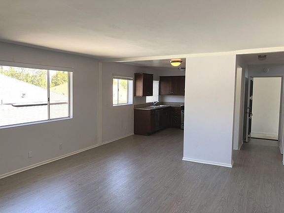 5th image of 410 W Micheltorena St APT 9B