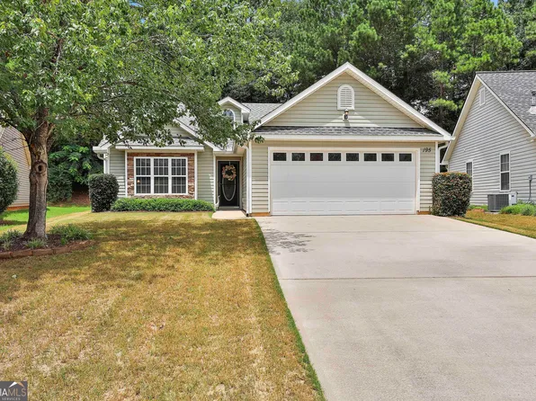 195 Hunterian Pl, Newnan, GA 30265