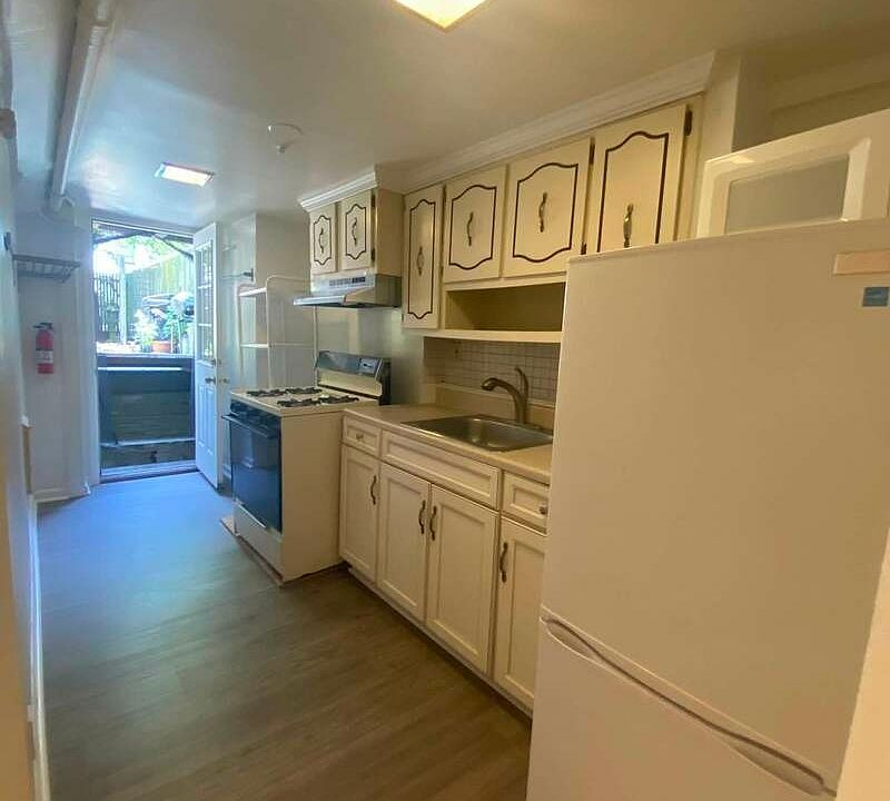 1st image of 729 43rd St #1