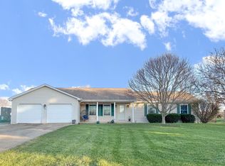 7249 Fairground Rd, Blanchester, OH 45107