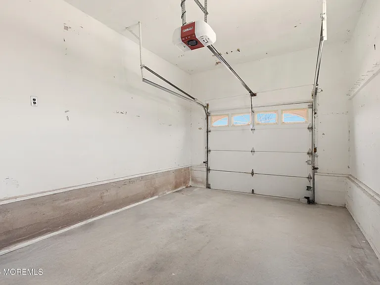 1041 Mulberry Pl — Photo 17