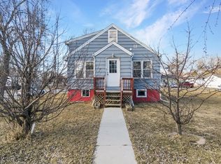 714 11th St, Intl Falls, MN 56649