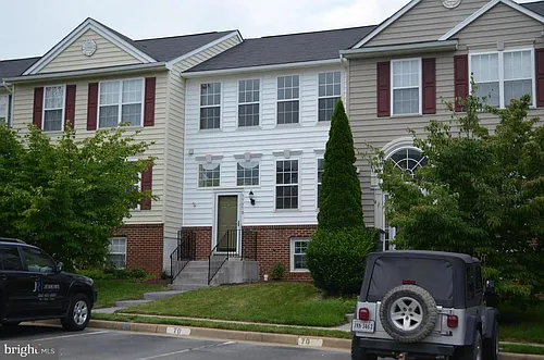 17370 Avion Sq Photo 1