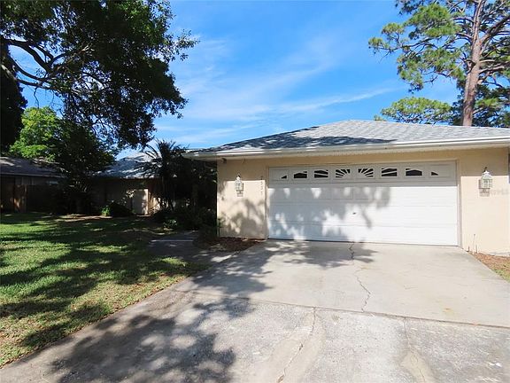 2nd image of 7555 Pine Valley Ln