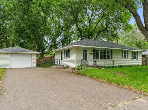 8438 Grenadier Ave S, Cottage Grove, MN 55016