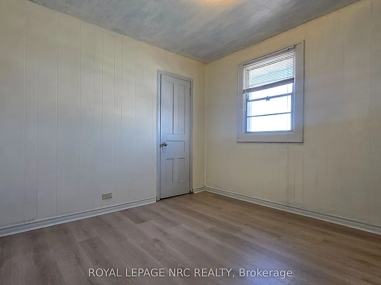 4425 Hiram St — Photo 14
