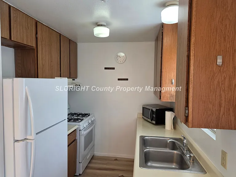 365 N Chorro St #D — Photo 3