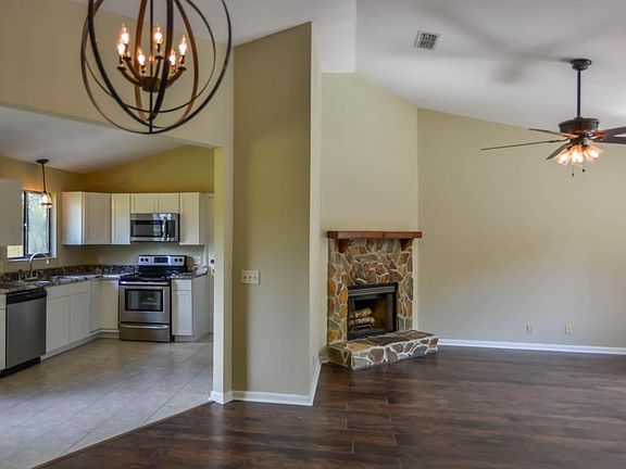 4th image of 8447 Boysenberry Ln W