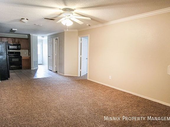 5th image of 809 N Englewood Ave #B