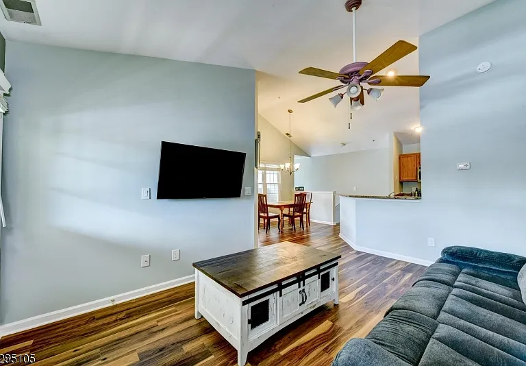 5803 Tudor Dr — Photo 27