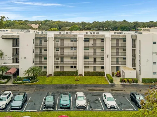 9460 Poinciana Pl APT 404, Fort Lauderdale, FL 33324