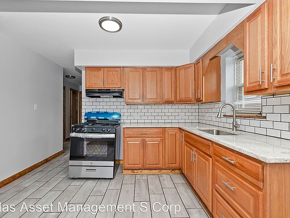 3rd image of 5324 S Kedzie Ave #2B