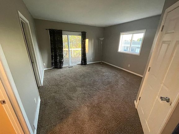 5th image of 14490 Garden View Dr