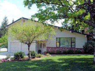 2765 Oak Grove Dr NW, Albany, OR 97321