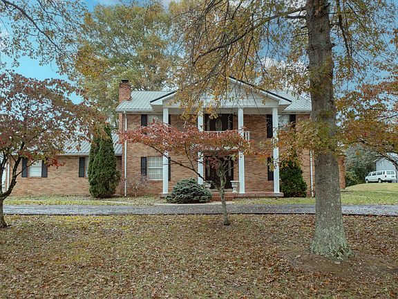 2nd image of 226 Gardner Trl