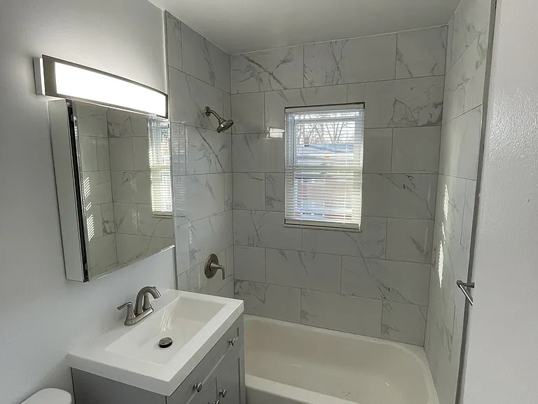 249 N Middletown Rd — Photo 20