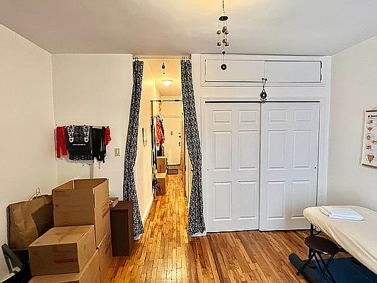 1st image of 252 W 91st St APT 33