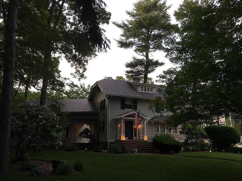 2nd image of 10 Lynn Fells Pkwy