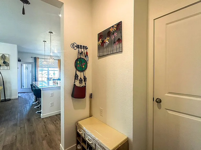9037 Borrowdale Ln — Photo 25