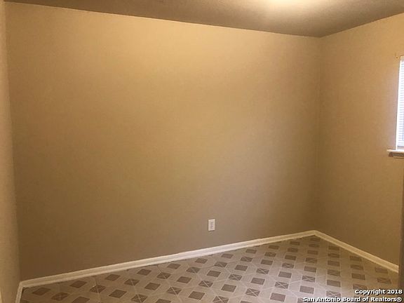 5th image of 5010 Bartmer Ave
