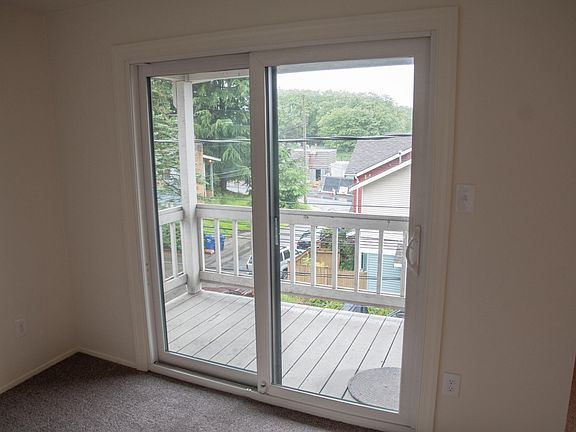 4th image of 118 NE 94th St #1
