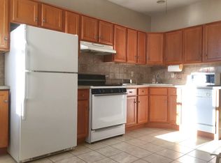 21-55 41st St #2, Astoria, NY 11105