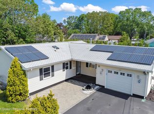 11 Oakshades Ave, Aberdeen, NJ 07747