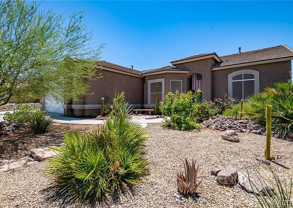 1st image of 2760 La Paloma Dr