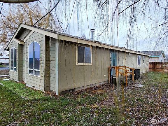5th image of 2609 S 72nd Avenue