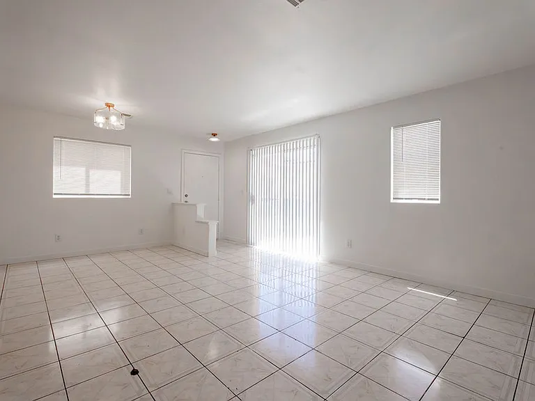 2095 Betty Davis St — Photo 3