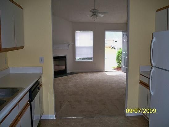 5th image of 2709 B Bluff View Dr
