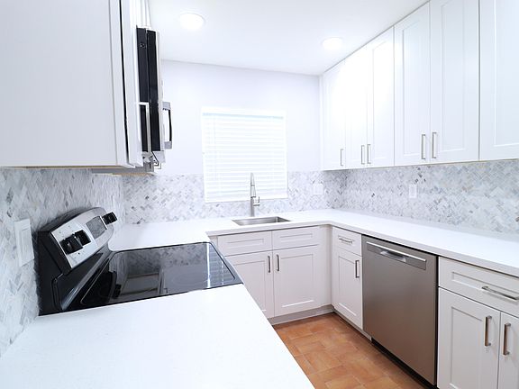 5th image of 1271 NW 13th St APT 356E