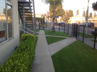 10243 S 10th Ave APT 6, Inglewood, CA 90303