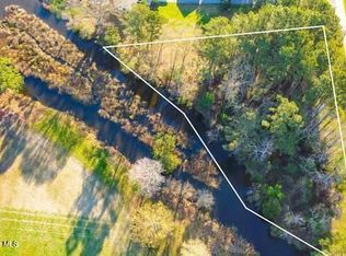 249 Roland Rd, Arapahoe, NC 28510