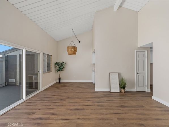 1331 Maxwell Ln, Upland, CA 91786