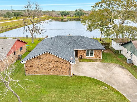 3rd image of 239 Lakewood Dr