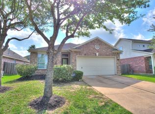 2915 Laurel Brook Ln, Pearland, TX 77584