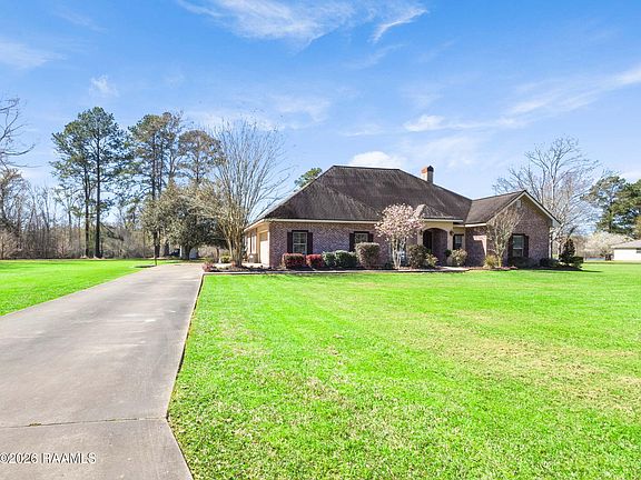 2nd image of 384 Hidden Village Dr