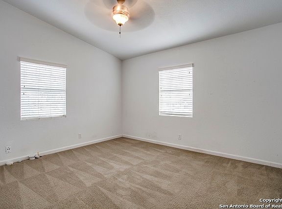 5th image of 6127 Deer Valley Dr