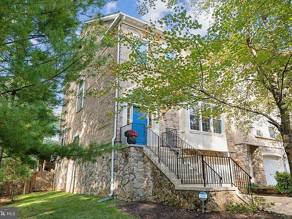 2nd image of 6409 Vista Creek Ln